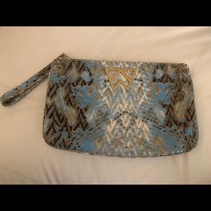 Kelly wynne wristlet